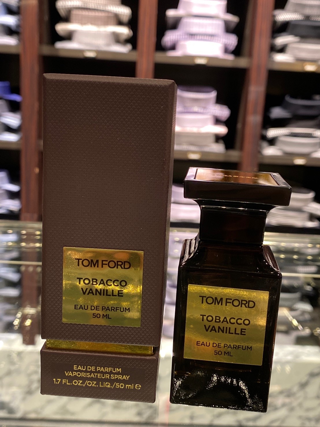 トムフォード香水タバコバニラ
